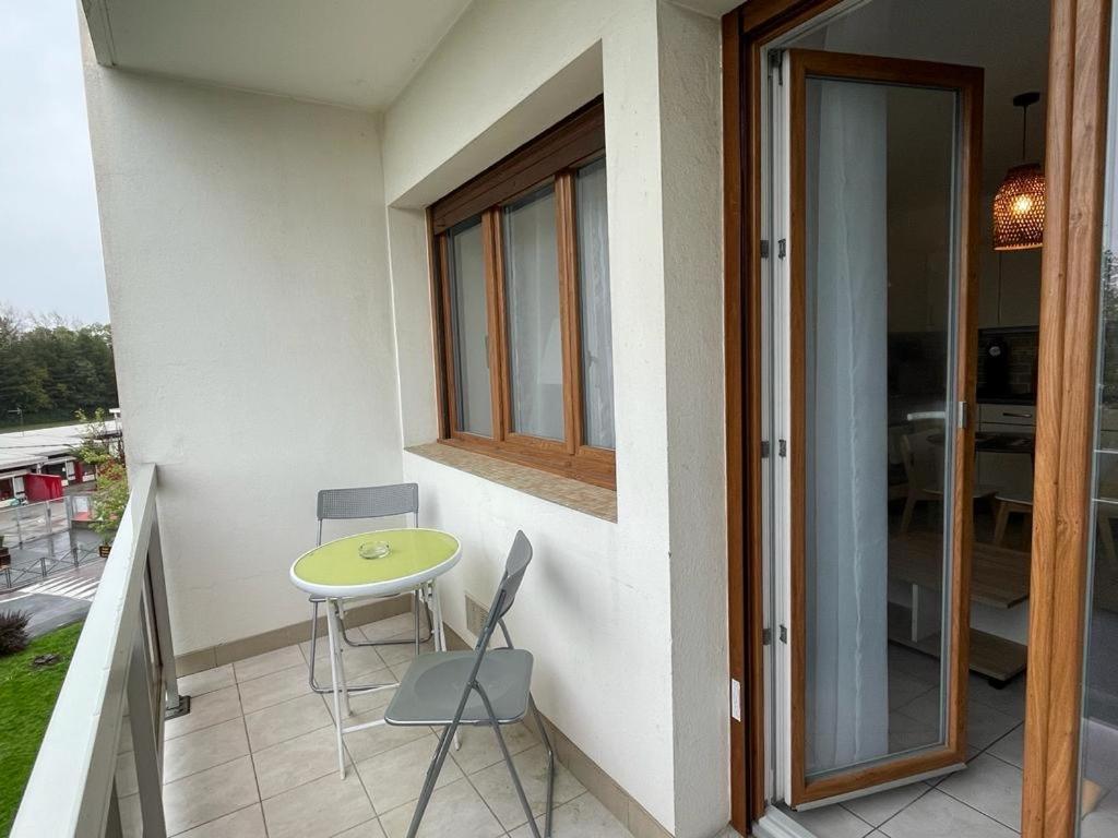 Le Tranquille - Calme - Parking Prive Apartamento Ambilly Exterior foto